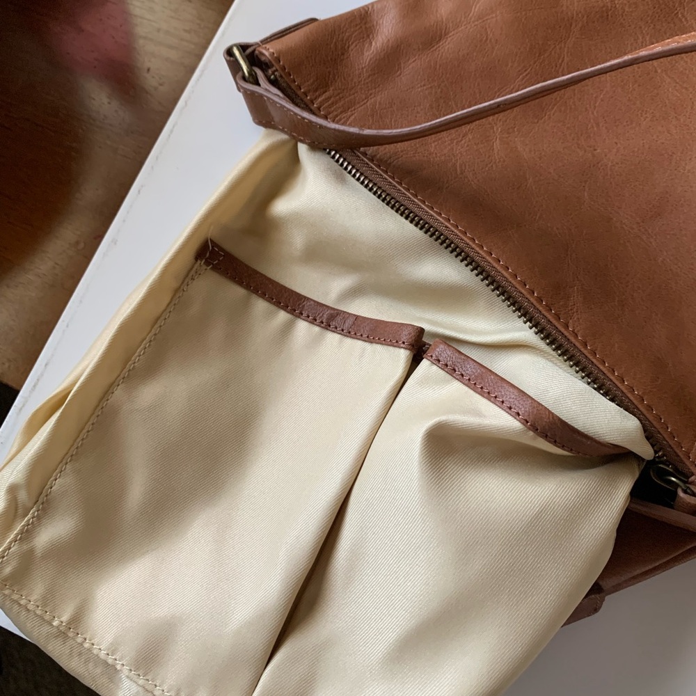 Lucky Brand Tan Leather Crossbody Bag - Picture 8 of 11